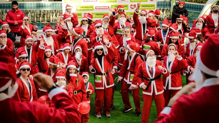Το Μαρούσι πλημμύρισε αγιοβασίληδες για το 5ο επετειακό, Santa Run