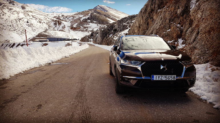 O χειμώνας ήρθε... (στην φωτογραφία το νέο DS7 Crossback)