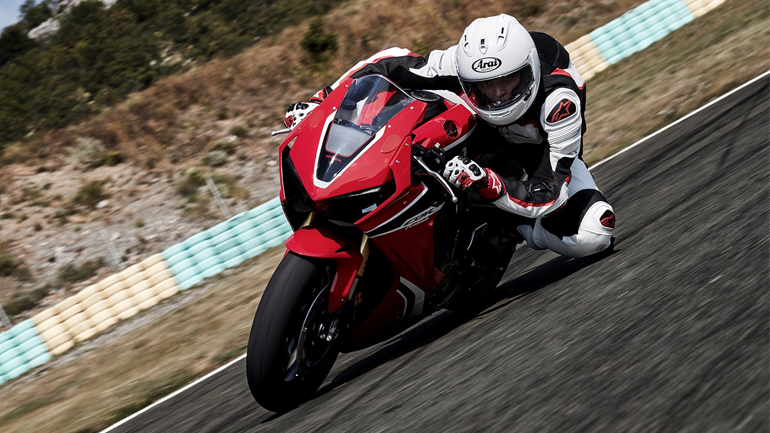 Honda CBR1000RR Fireblade/Fireblade SP: Ηλεκτρονική πανδαισία!