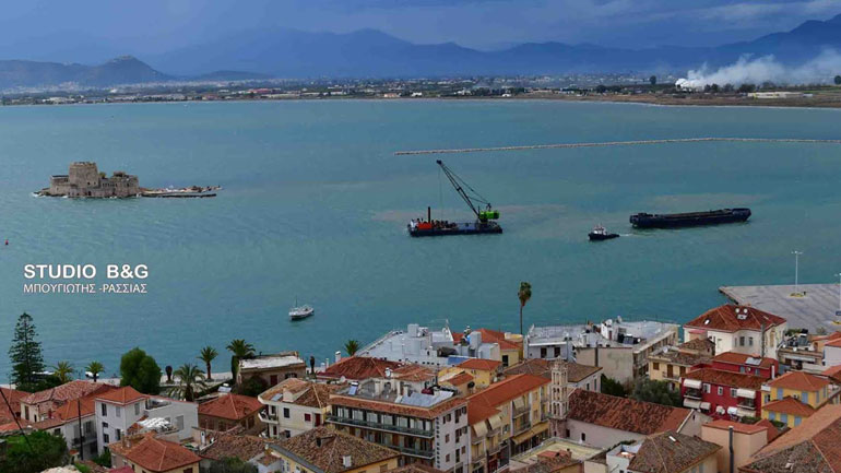 Ξεκίνησαν οι εργασίες εκβάθυνσης του Λιμένα Ναυπλίου