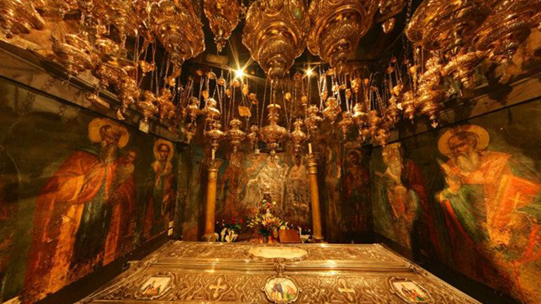 Κέρκυρα: Πλημμύρισε το νησί με λουκουμάδες για την εορτή του Αγίου Σπυρίδωνα