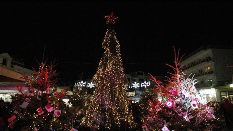 Πάτρα: Αναβλήθηκε  η τελετή εγκαινίων του Χριστουγεννιάτικου Χωριού