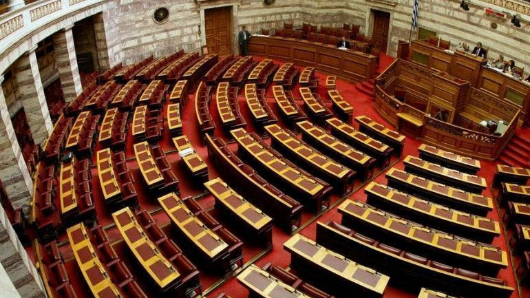 Στην Ολομέλεια η συζήτηση για τις συντάξεις