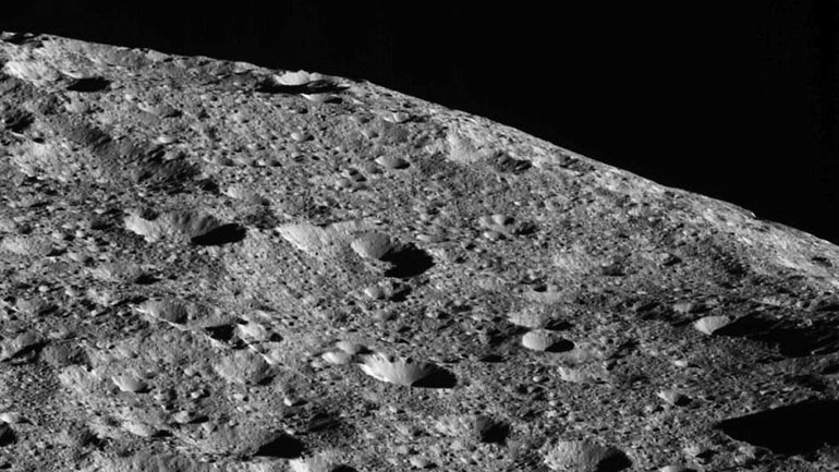 Άφθονη οργανική ύλη εντοπίστηκε στον νανο-πλανήτη Δήμητρα