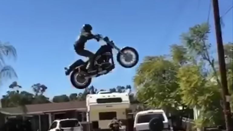 Ο ιπτάμενος… Χαρλεάς!