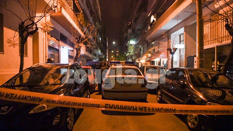 Πυροβολισμοί με έναν νεκρό στην Ομόνοια Πυροβολισμοί με έναν νεκρό στην Ομόνοια