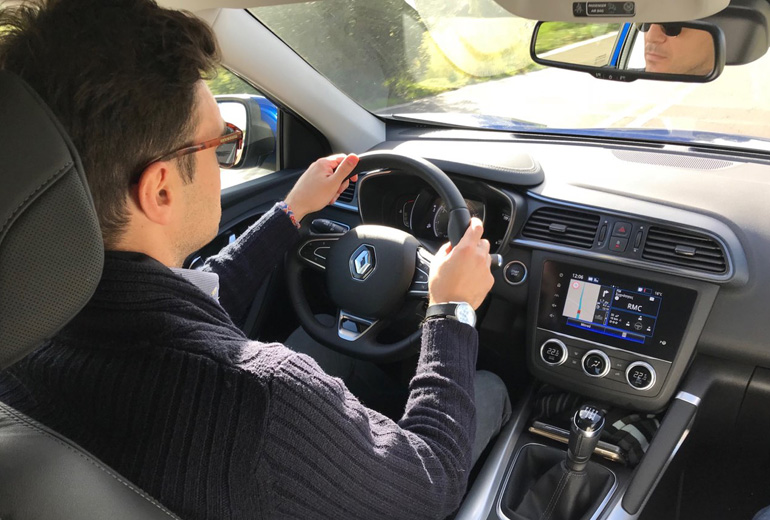 Ποιοτικό, πρακτικό και λειτουργικό το εσωτερικό του γαλλικού SUV