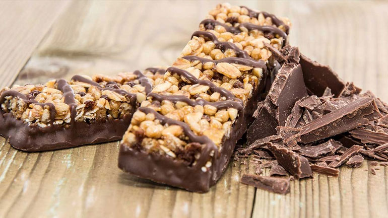 Μπάρες δημητριακών με σοκολάτα