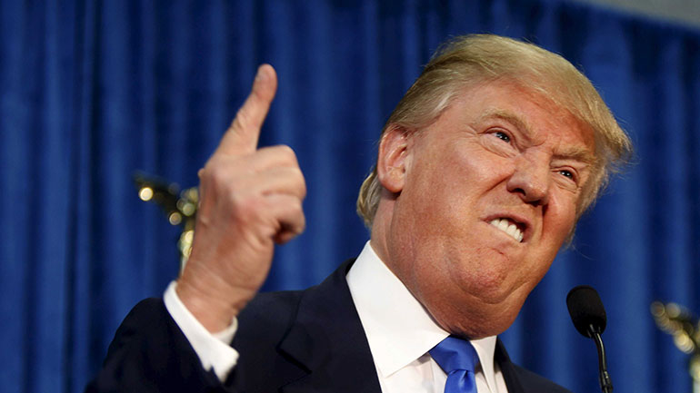 Γιατί η λέξη «ηλίθιος» στην Google εμφανίζει τον Donald Trump;