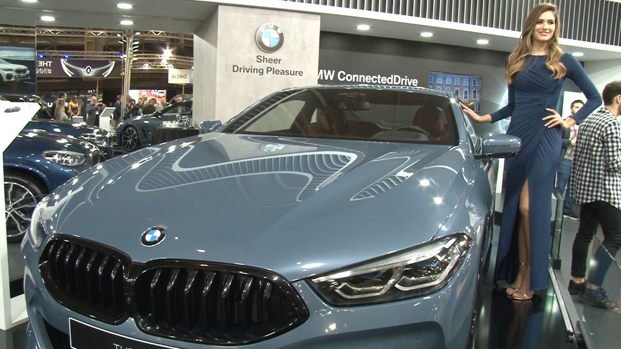 Δύο μοντέλα μαζί... Μαριάννα Μάντεση και BMW Series 8