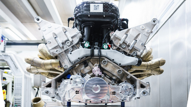 Ακούστε πώς κραυγάζει ο V12 κινητήρας της Valkyrie