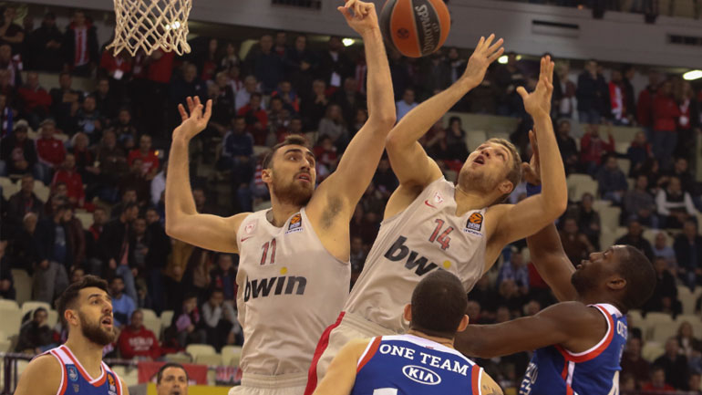 Επέστρεψε στις νίκες ο Ολυμπιακός, 88-81 την Αναντολού Εφές