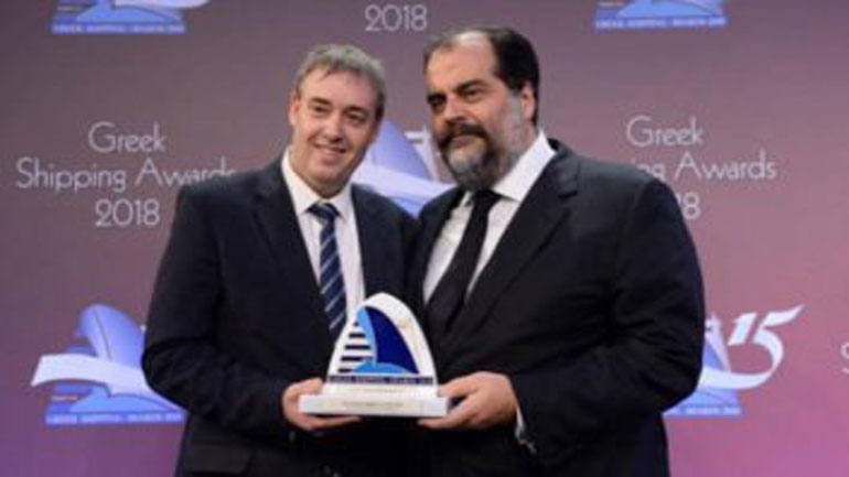 Βράβευση της εταιρείας Contships του Νικόλαου Πατέρα στα “Lloyd’s List Greek Shipping Award”