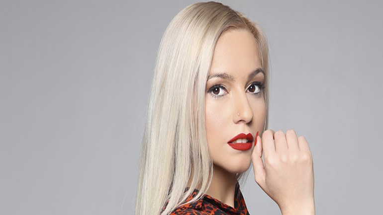 «Πήρες πια τα μάτια σου» της Κυριακής Δερέμπεη