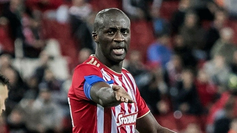 Ενδιαφέρονται για τον Τουρέ οι Κρίσταλ Πάλας και Γουέστ Χαμ