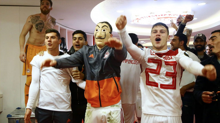 Ολυμπιακός: «Ερυθρόλευκο» πάρτι στα αποδυτήρια μετά την πρόκριση