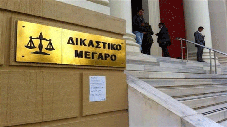 Πάτρα: Έβαζε στην τσέπη τα ασφάλιστρα – Καταδικάστηκε πρώην υπάλληλος ασφαλιστικής εταιρίας