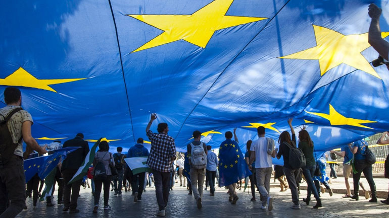 Σύνοδος Κορυφής: Προς μία a minima μεταρρύθμιση η ευρωζώνη