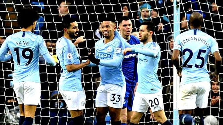 Αγγλία: Στην κορυφή η Σίτι, 3-1 την Έβερτον