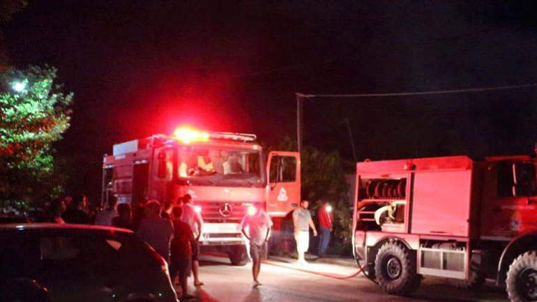 Πυρκαγιά σε δύο θαλαμηγούς που ήταν ελλιμενισμένες στη μαρίνα Γλυφάδας