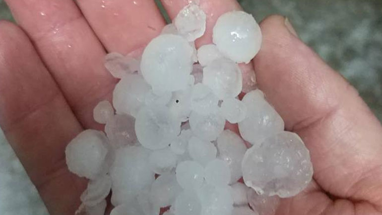 Κρήτη: Έντονη χαλαζόπτωση στο Ηράκλειο