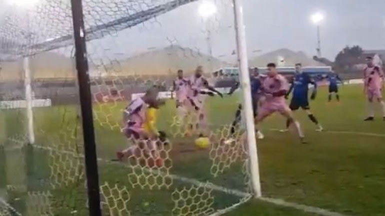 Αν δεν σε θέλει η μπάλα δεν πρόκειται να βάλεις γκολ με τίποτα!