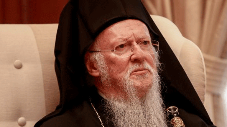 Οικουμενικός Πατριάρχης για ΣΚΑΪ: «Επίθεση στην ελευθεροτυπία, την πολυφωνία και τον πλουραλισμό»