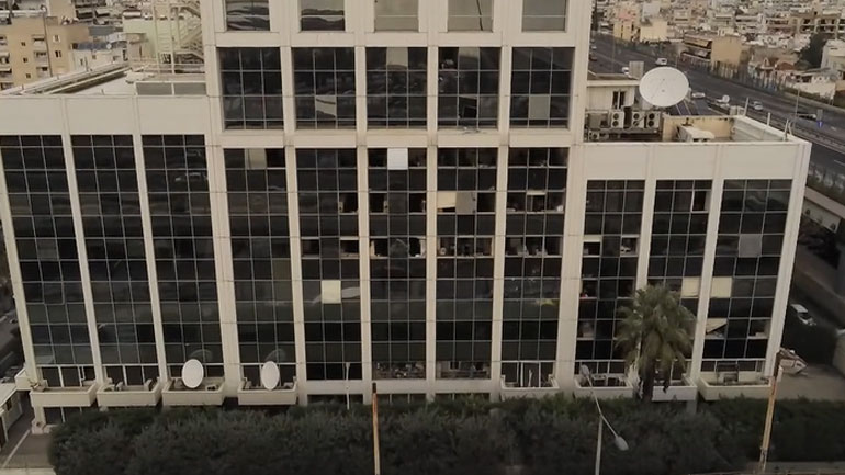 Βίντεο από drone αποτυπώνει τις εκτεταμένες ζημιές στο κτήριο του ΣΚΑΪ μετά την έκρηξη