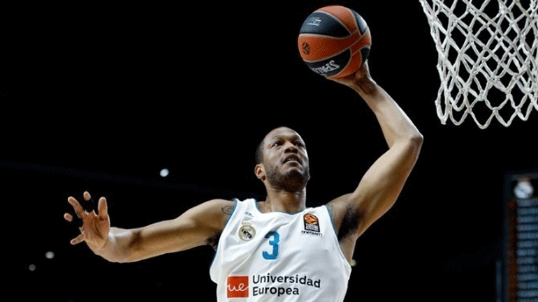 Ράντολφ: «Να βγούμε στο παρκέ συγκεντρωμένοι»