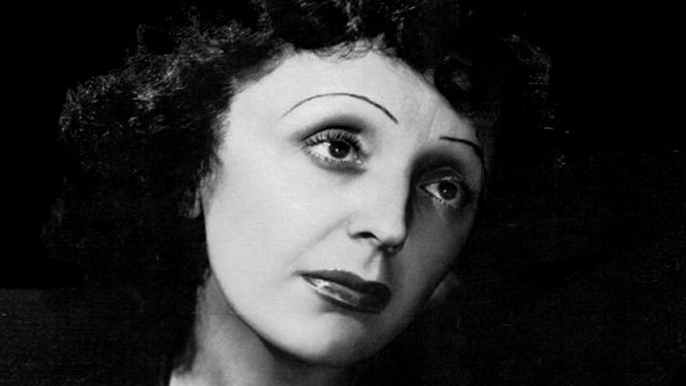 Σαν σήμερα γεννήθηκε το «σπουργιτάκι»