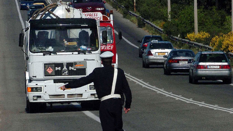 Απαγόρευση κυκλοφορίας φορτηγών ωφελίμου φορτίου άνω του 1,5 τόνου κατά την περίοδο των εορτών