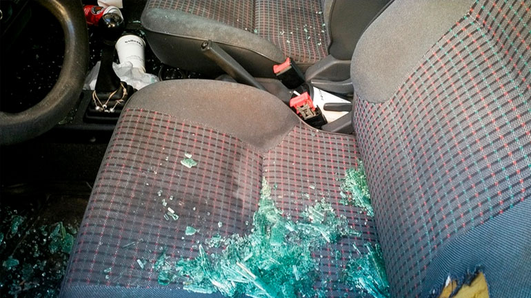 Νέες φωτογραφίες-ντοκουμέντο από το σημείο της επίθεσης στον Τζήλο