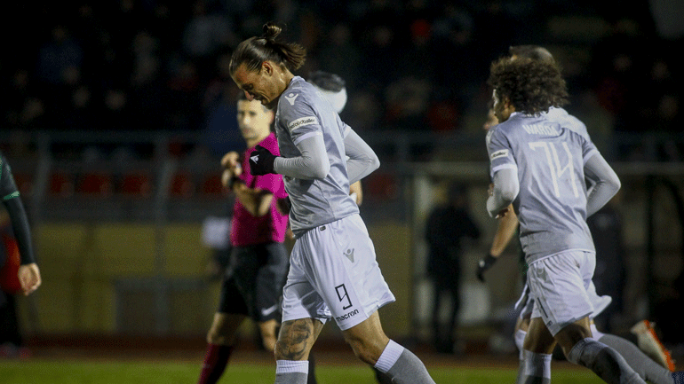 Πρώτος με… εξάσφαιρο ο ΠΑΟΚ