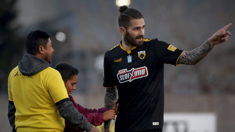 Πρόβλημα με Λιβάγια στην ΑΕΚ