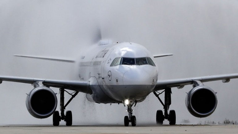 Η easyJet ακυρώνει όλες τις πτήσεις της από και προς το αεροδρόμιο Γκάτγουικ