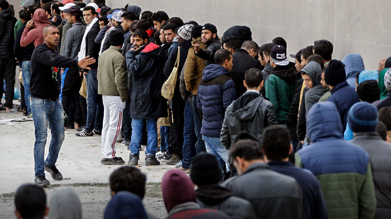 Οι “εγκέφαλοι” της σπείρας παράνομης νομιμοποίησης μεταναστών