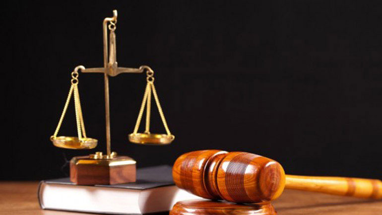 Οι δικαστές μπλοκάρουν εκ νέου τον νόμο για το πόθεν έσχες