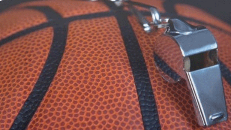 Στο πλευρό του Θανάση Τζήλου και οι διαιτητές του μπάσκετ