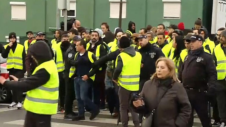 Kίτρινα Γιλέκα και στην Πορτογαλία