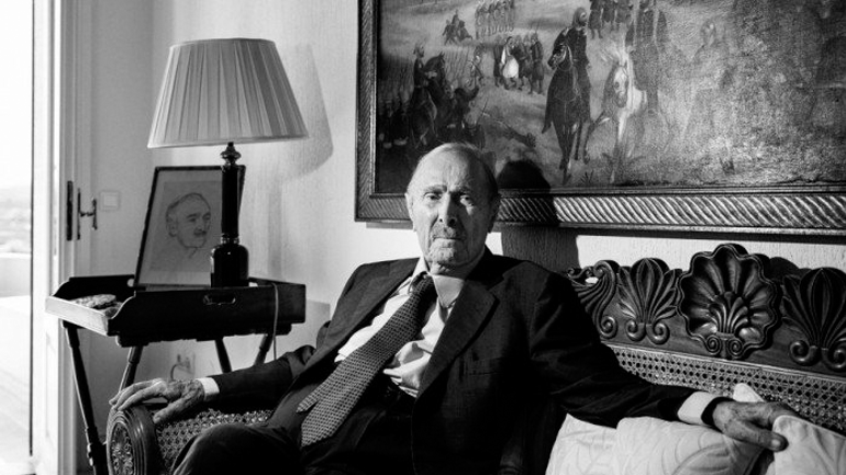 Απεβίωσε ο διεθνούς φήμης οικονομολόγος Μίνως Ζομπανάκης