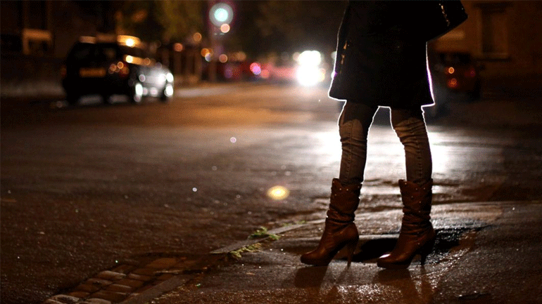 Ρόδος: Κύκλωμα που στρατολογούσε φοιτήτριες στην πορνεία επιχειρεί να «σβήσει» τα ίχνη του