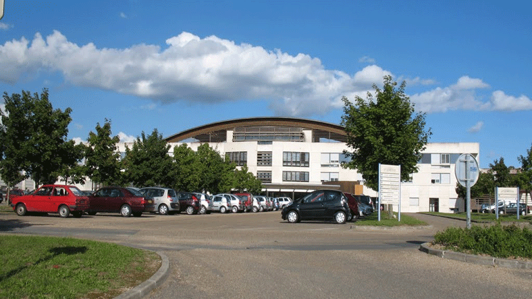 Γαλλία: Οι γονείς του μικρού Αντουάν κάνουν έκκληση  προκειμένου να αποκτήσει «νέα καρδιά»