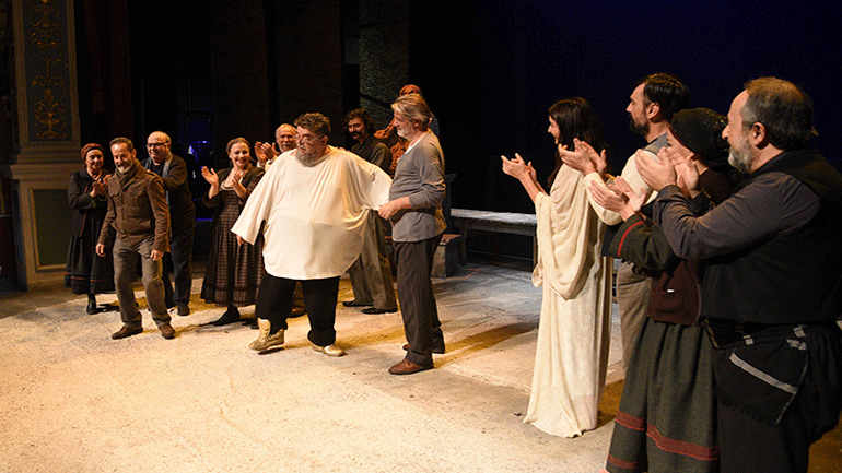 Με επιτυχία πραγματοποιήθηκε η πρεμιέρα της «Τρισεύγενης» από το ΔΗ.ΠΕ.ΘΕ. Πάτρας