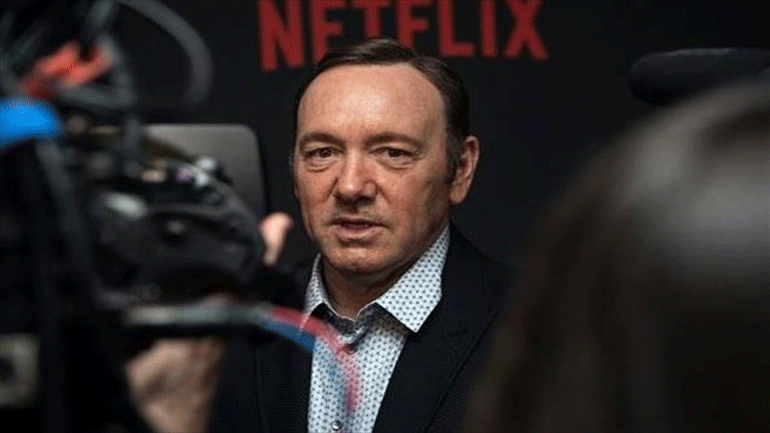 Επίκειται διώξη σε βάρος του Κέβιν Σπέισι για σεξουαλική επίθεση σε ανήλικο