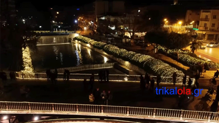 Εναέρια βόλτα στα μαγικά χριστουγεννιάτικα Τρίκαλα