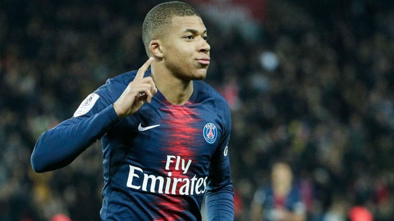 «Δίνει τον Κουτίνιο για να πάρει τον Μπαπέ η Μπαρτσελόνα»