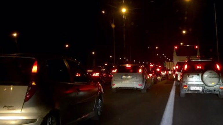 Εθνική Οδός Αθηνών – Λαμίας: Με χαμηλές ταχύτητες η επιστροφή των εκδρομέων