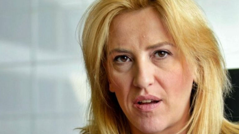 Δούρου για την έκρηξη έξω από τον ναό Αγ. Διονυσίου: «Απολύτως απεχθής και καταδικαστέα ενέργεια»