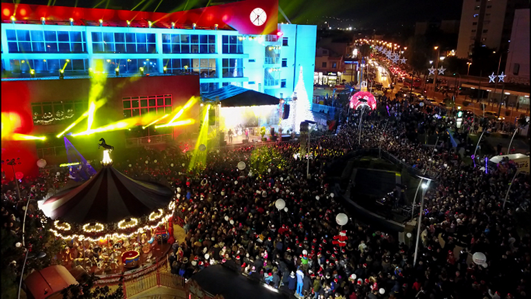 Κοσμοσυρροή στις εορταστικές εκδηλώσεις και δράσεις στο Περιστέρι