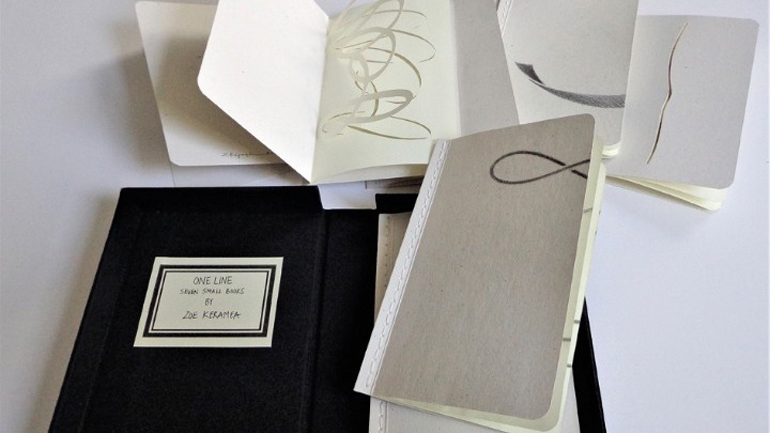 Black in white: Μια έκθεση για τους λάτρεις του βιβλίου και των εφαρμοσμένων τεχνών